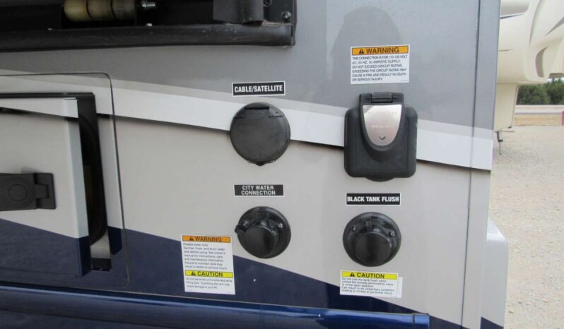 2021 Dynamax Isata 3 Series Mercedes-Benz 24FW full