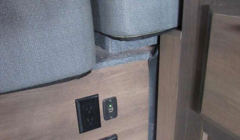 2021 Dynamax Isata 3 Series Mercedes-Benz 24FW full