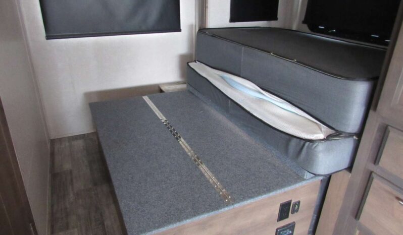 2021 Dynamax Isata 3 Series Mercedes-Benz 24FW full