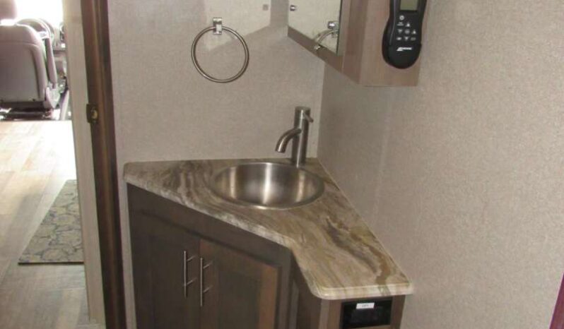 2021 Dynamax Isata 3 Series Mercedes-Benz 24FW full