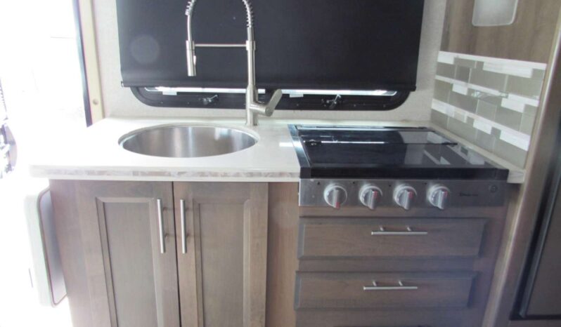 2021 Dynamax Isata 3 Series Mercedes-Benz 24FW full